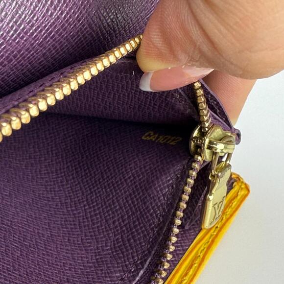 💎✨ Authentic Louis Vuitton Yellow Epi Leather Sarah Long Wallet - Picture 4 of 7